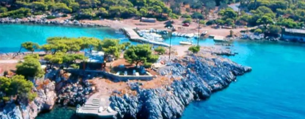 An iconic view of Agistri Skala