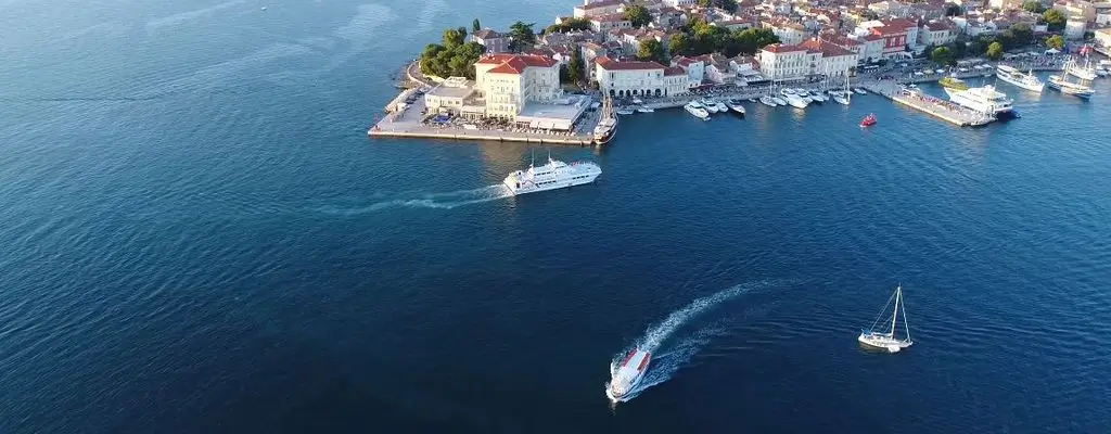 An iconic view of Porets